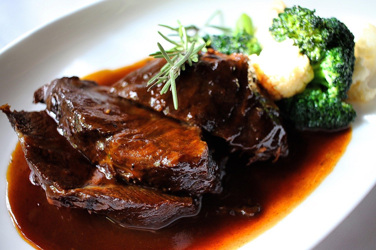 Picadinho de Carne com Molho de Cenoura e Purê de Couve-Flor: Receita e Meal Prep