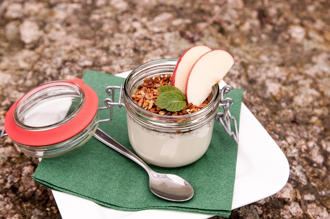 Água aromatizada com abacaxi, hortelã e gengibre