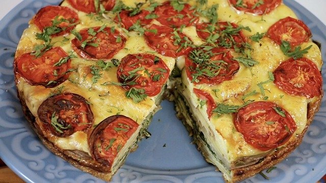 Omelete de forno com legumes e ervas